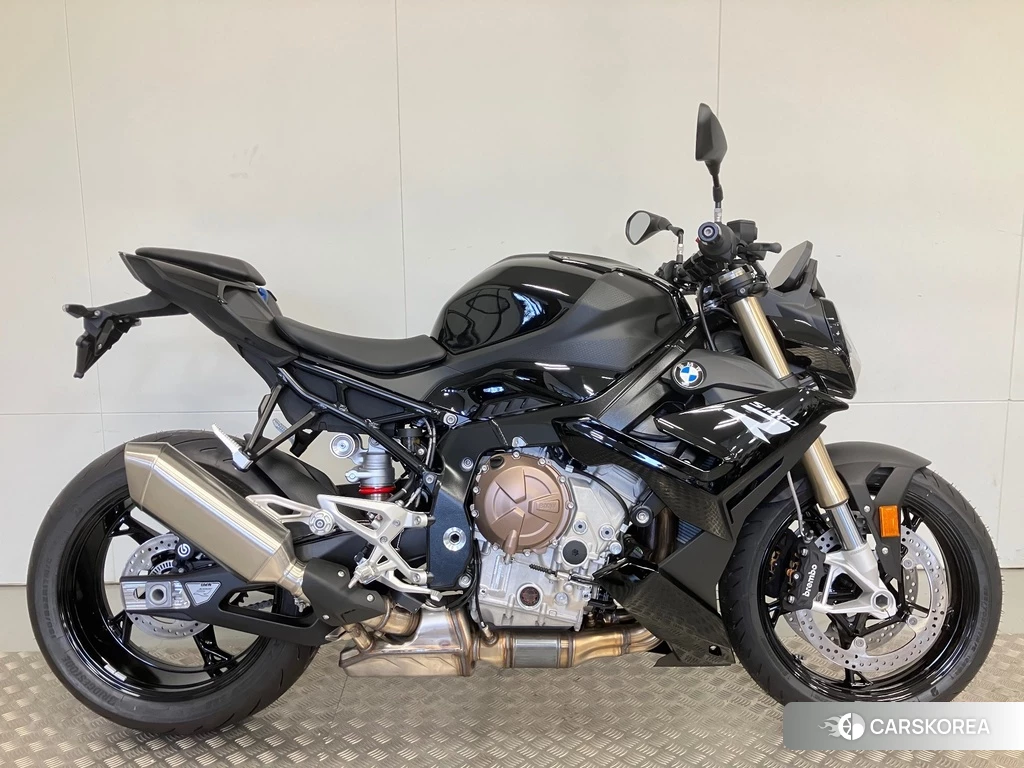 Проданный BMW S1000R 2023 из Японии