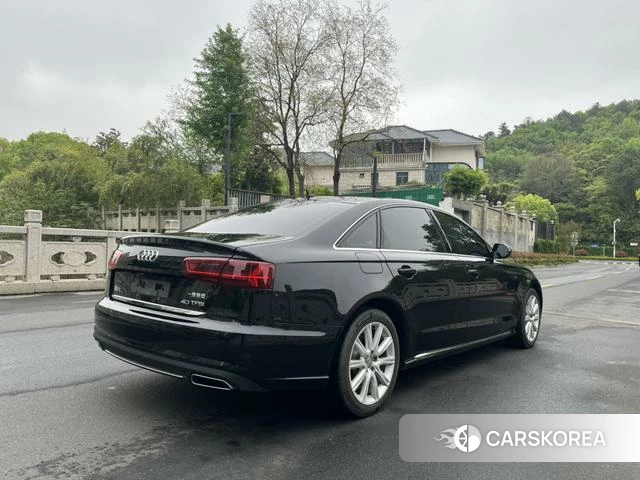 Audi A6L 2018 Черный из Китая