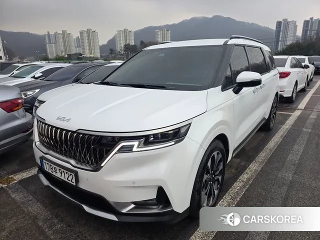 Kia Carnival 4th generation 2023 Белый из Кореи
