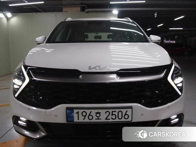 Kia Sportage 5th Generation Hybrid 2023 Белый из Кореи