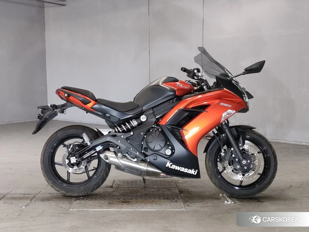 Проданный Kawasaki NINJA 650 2016 из Японии