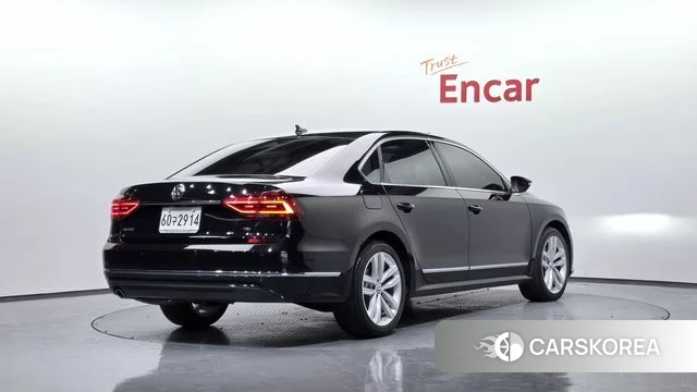 Volkswagen The New Passat 2018 Черный из Кореи