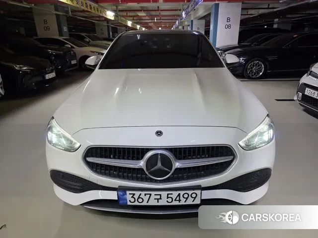 Mercedes-Benz C-Class W206 2022 Белый из Кореи