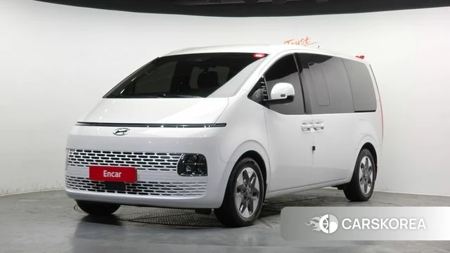 Hyundai Staria 2022 Белый из Кореи