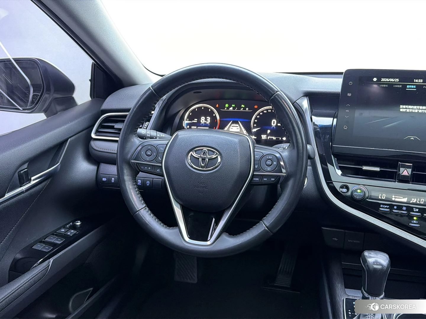 Toyota Camry 2021 Белый из Китая