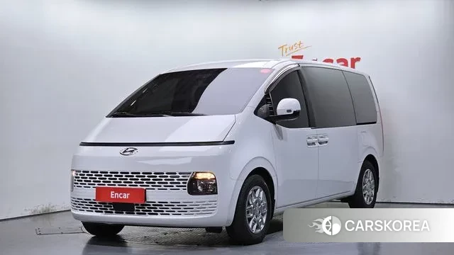 Hyundai Staria 2023 Белый из Кореи