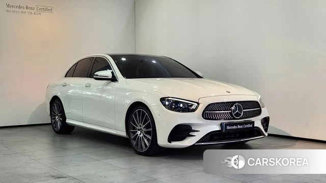 Mercedes-Benz E-Class W213 2022 Белый из Кореи