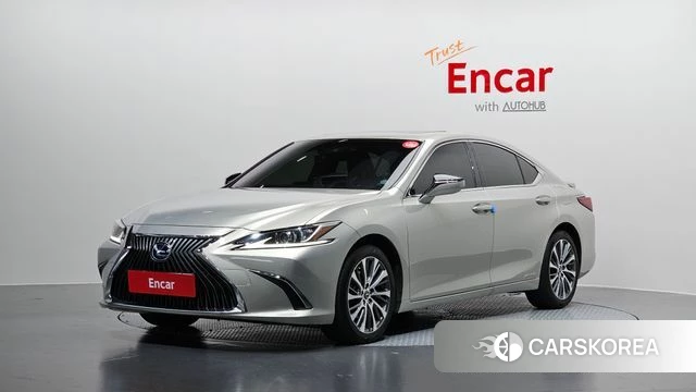 Lexus ES300h 7th generation 2018 Песочный из Кореи