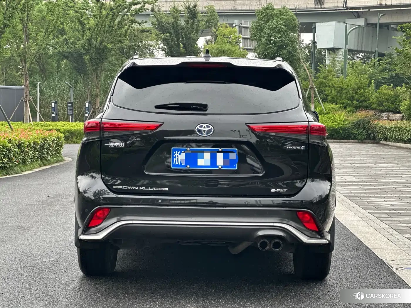 Toyota Crown Lufang 2021 Черный из Китая