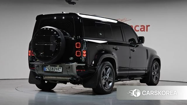 Land Rover Defender (L663) 2023 Черный из Кореи