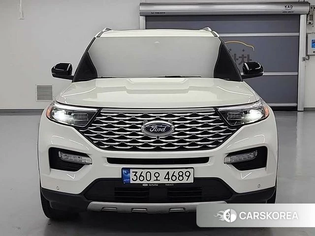 Ford Explorer 6th Generation 2022 Белый из Кореи