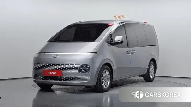 Hyundai Staria 2021 Серебряный из Кореи