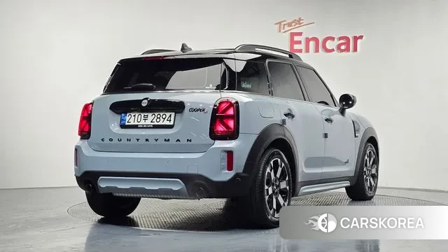 Mini Cooper S Countryman 2022 Светло-серебряный цвет из Кореи