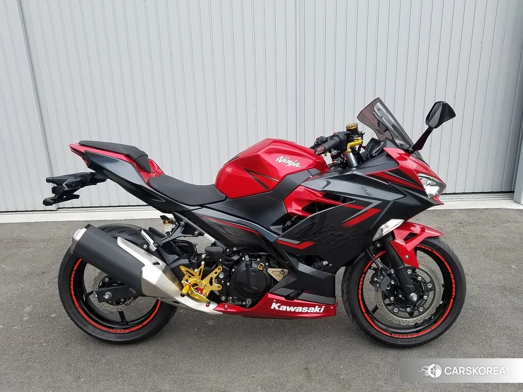 Проданный Kawasaki Ninja 400-2 2019 из Японии
