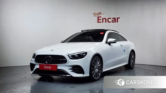 Mercedes-Benz E-Class W213 2023 Белый из Кореи