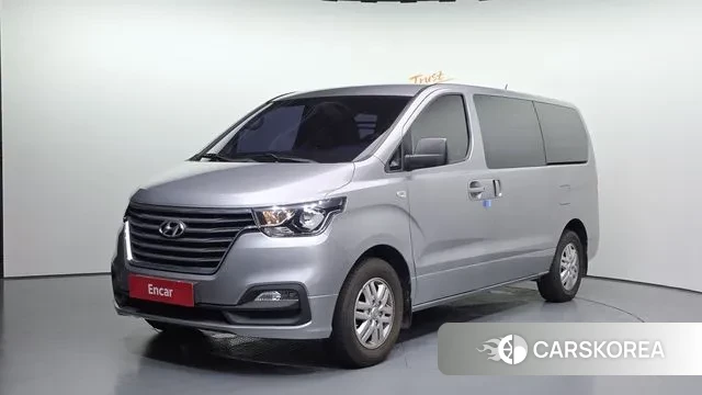 Hyundai The New Grand Starex 2019 Серебристо-серый из Кореи