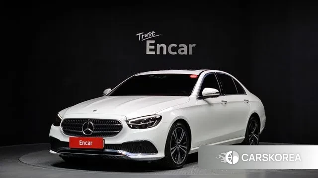 Mercedes-Benz E-Class W213 2022 Белый из Кореи