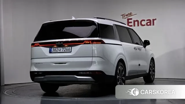 Kia Carnival 4th generation 2022 Белый из Кореи