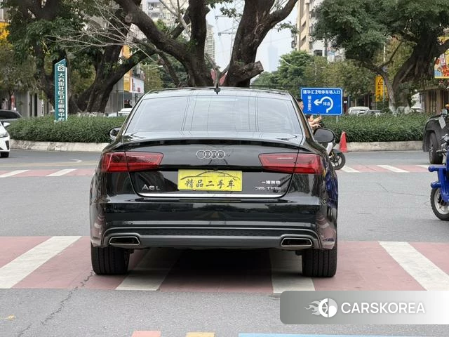 Audi A6L 2018 Черный из Китая