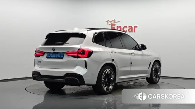 BMW iX3 2022 Белый из Кореи
