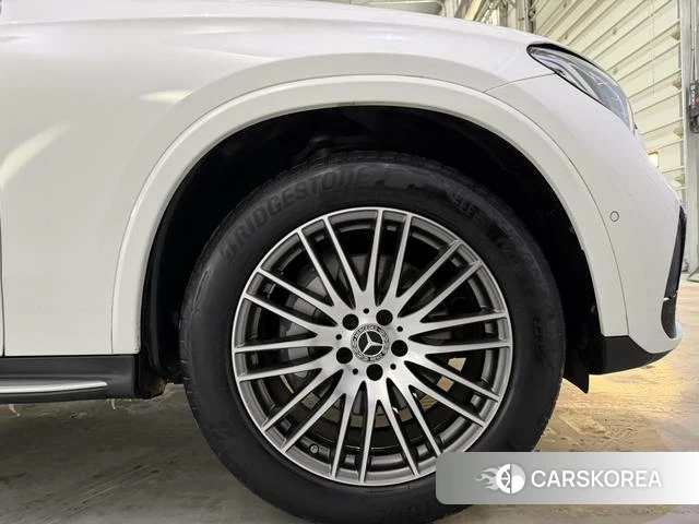 Mercedes-Benz GLC 2023 Белый из Китая