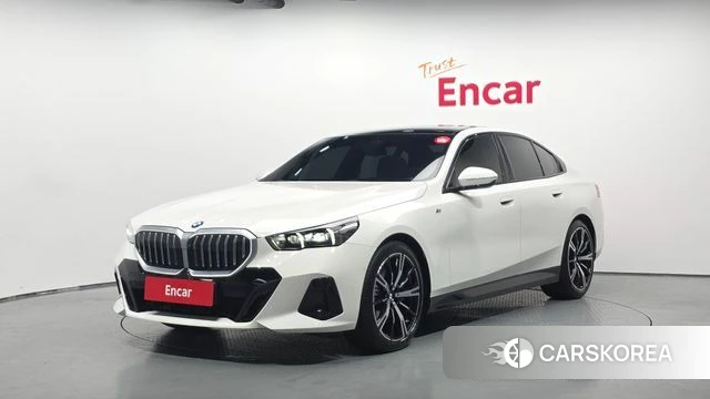 BMW 5 Series (G60) 2024 Белый из Кореи