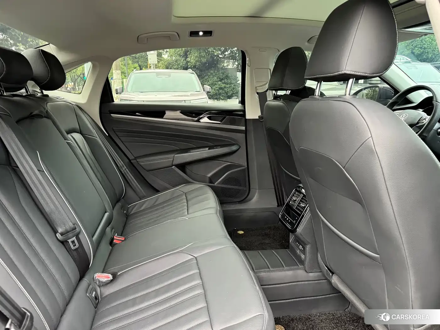 Volkswagen Passat 2024 Черный из Китая