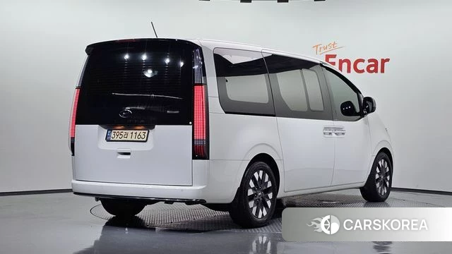 Hyundai Staria 2021 Белый из Кореи