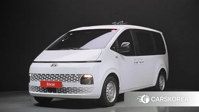 Hyundai Staria 2023 Белый из Кореи