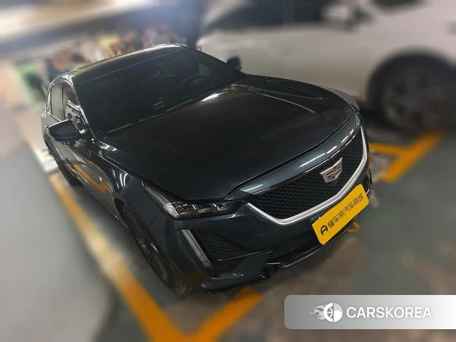 Cadillac CT5 2021 Темно-серый из Китая