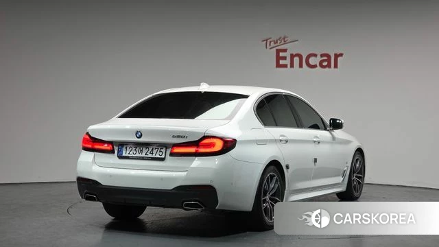 BMW 5 Series (G30) 2022 Белый из Кореи