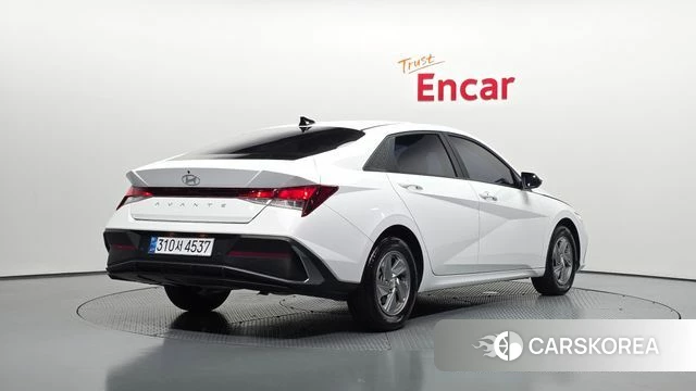 Hyundai The New Avante (CN7) 2023 Белый из Кореи