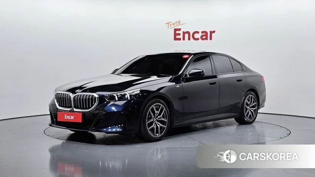 BMW 5 Series (G60) 2025 Синий из Кореи