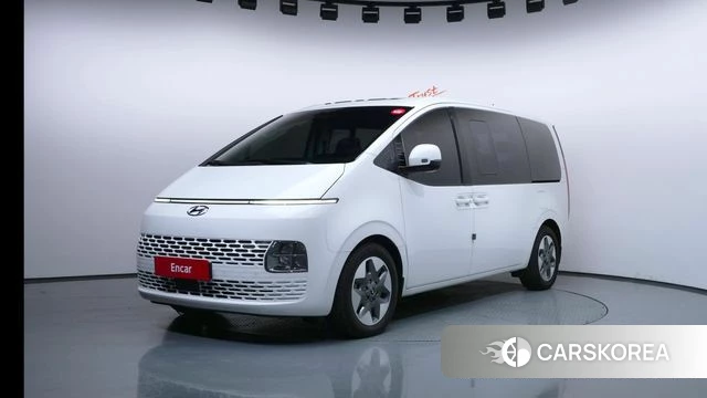 Hyundai Staria 2023 Белый из Кореи
