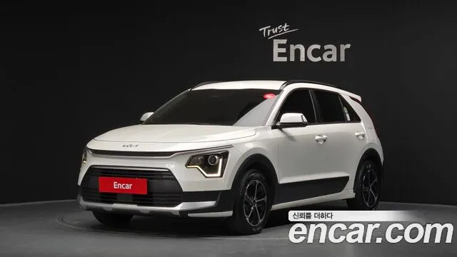 Kia Di Ol Nu Niro 2022 Белый из Кореи