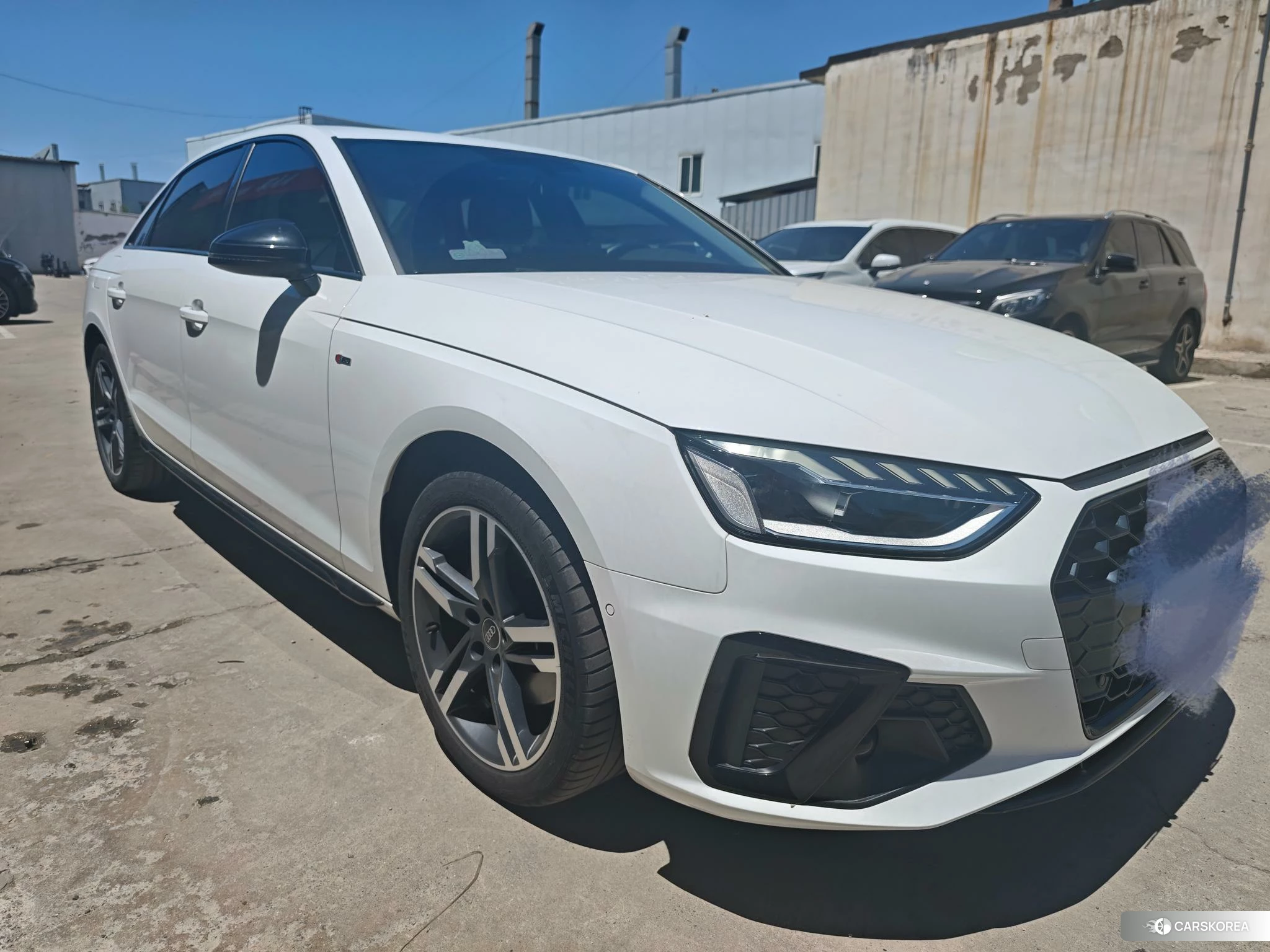 Audi A4L 2023 Белый из Китая