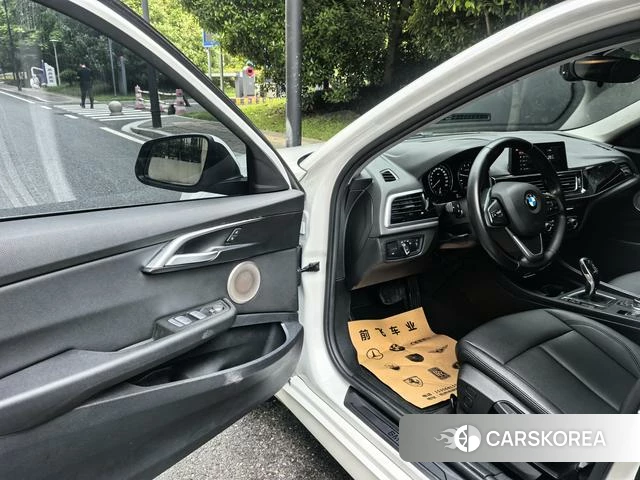BMW 1 series 2021 Белый из Китая