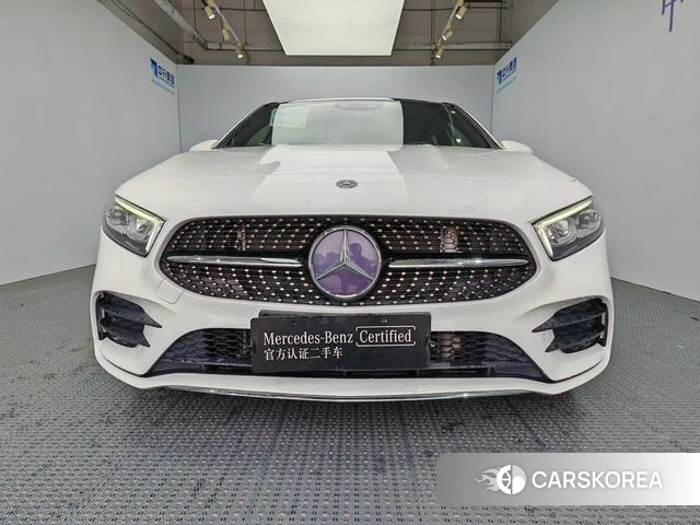 Mercedes-Benz Class A 2019 Белый из Китая