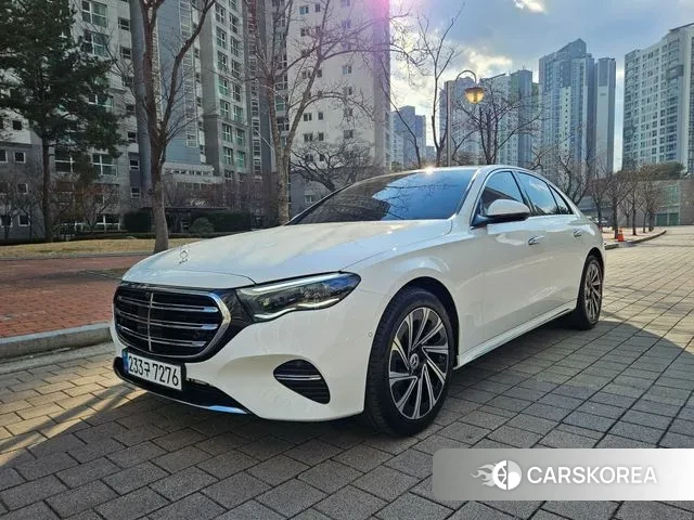 Mercedes-Benz E-Class W214 2024 Белый из Кореи