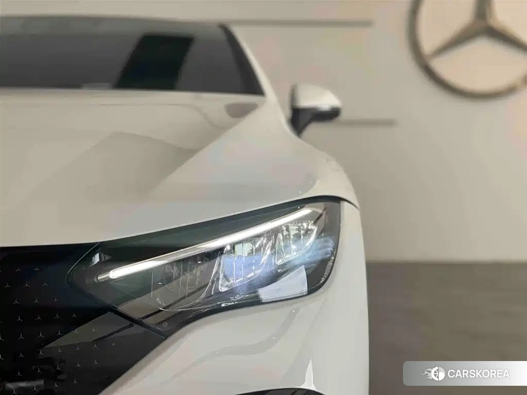Mercedes-Benz EQE 2025 Белый из Китая