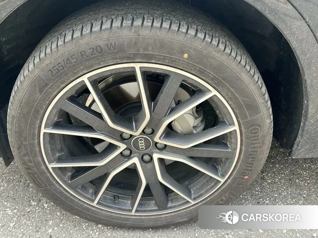 Audi Q5L 2026 Черный из Китая