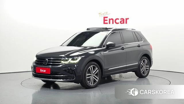 Volkswagen Tiguan second Generation 2021 Серый из Кореи