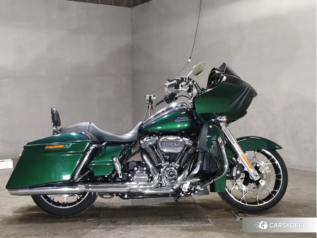 Проданный Harley-Davidson Road Glide FLTRXS1870 2021 из Японии