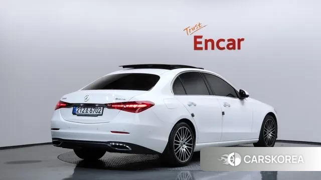 Mercedes-Benz C-Class W206 2024 Белый из Кореи