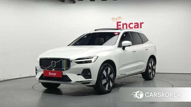 Volvo XC60 second Generation 2024 Белый из Кореи