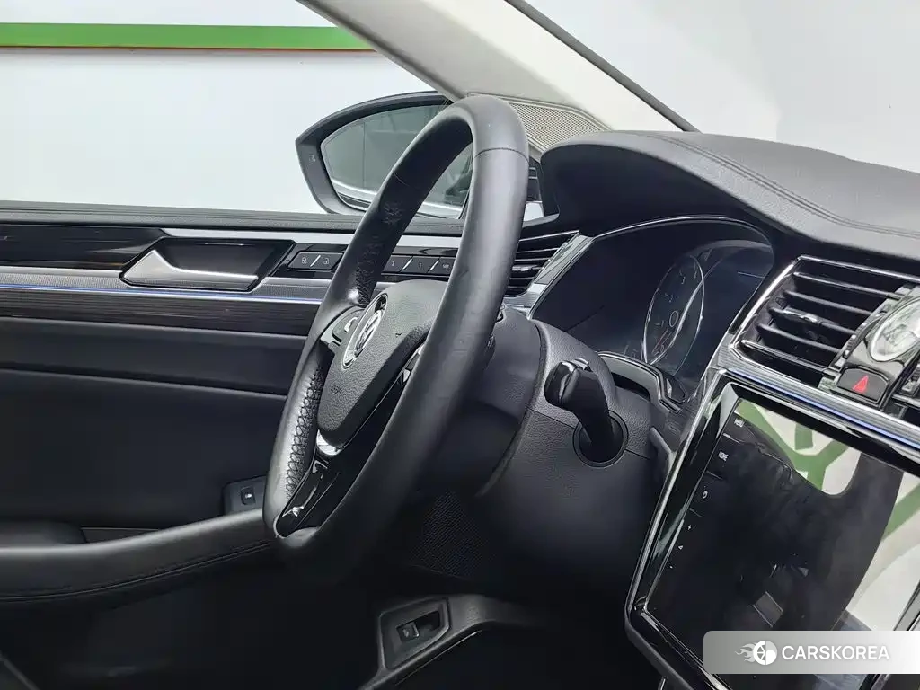 Volkswagen Phideon 2018 Черный из Китая, фото 2