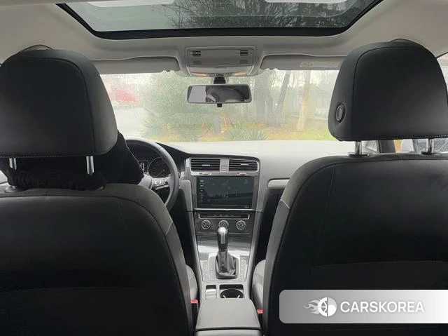 Volkswagen Golf 2020 Белый из Китая