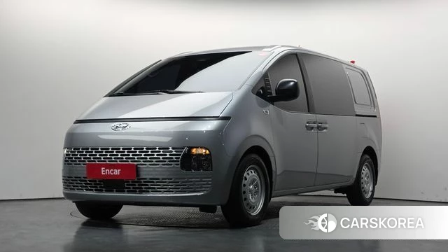 Hyundai Staria 2023 Серебряный из Кореи