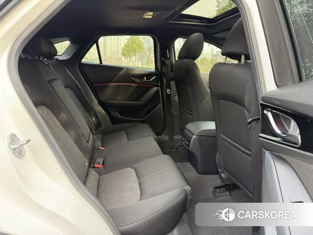 Mazda CX-4 2021 Белый из Китая
