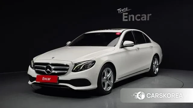 Mercedes-Benz E-Class W213 2018 Белый из Кореи